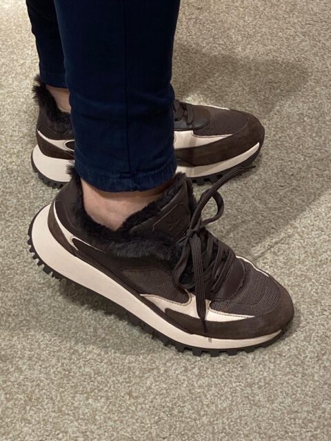 New in ..#Lloyd in der Modefarbe braun #lloyd #braun #sneaker #gefüttert #deutschland #herbst #winter #modefarbe #bequem #aachen