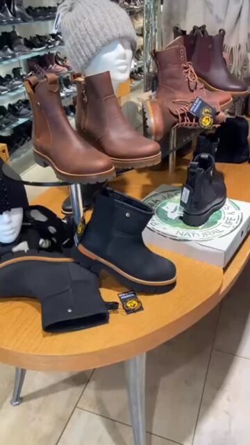 #panamajack … noch ist Auswahl .. aber der Winter naht … schnell zu uns .. und sich ein Paar Panama Jack sichern #winter #panamajack #herbst #schwarz #black #bordeaux #braun #brown #deutschland #eifel #aachen #wuerselen #eschweiler