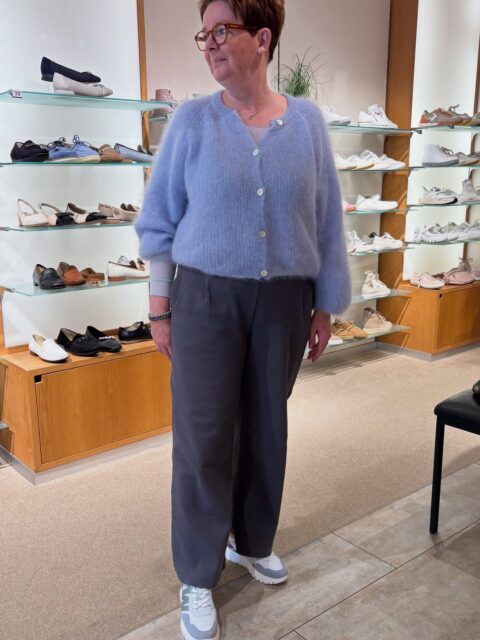 #wonders .. hellblaue Wonders .. immer wieder schön .. Kundin ist überglücklich mit ihren neuen Wonders in hellblau mit Leo #aachen #kundenzufriedenheit #glücklich #frühjahr