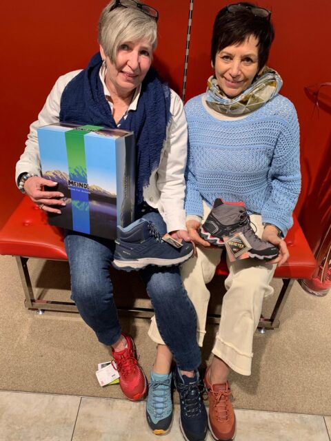 Heute schon über neue Wanderschuhe nachgedacht?
Wir beraten sie gerne und kompetent zur Auswahl ihres neuen Wanderschuhs.
Bis Ostern schenken wir ihnen ein paar Original Meindl Socken #meindl #aachen #wandern #urlaub #ostern